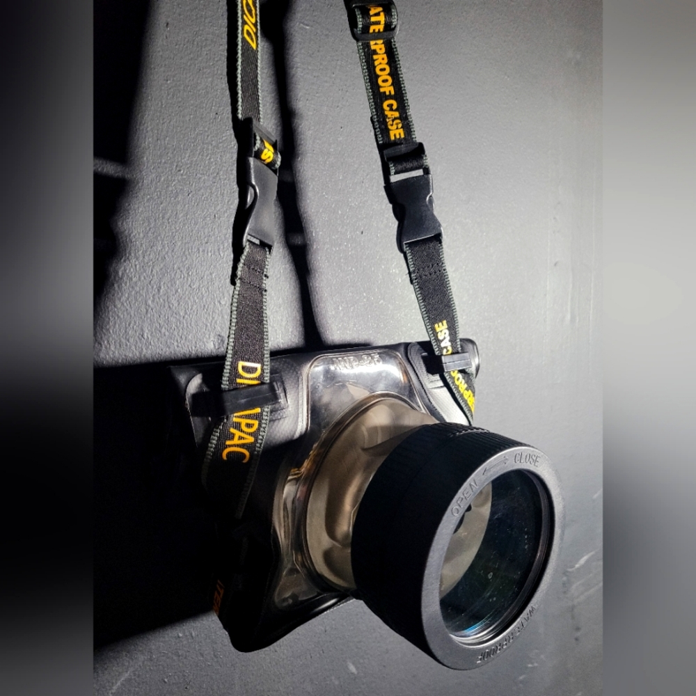 Water proof pouch for a DSLR Camera